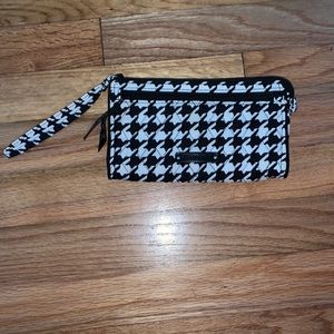Houndstooth Wristlet
